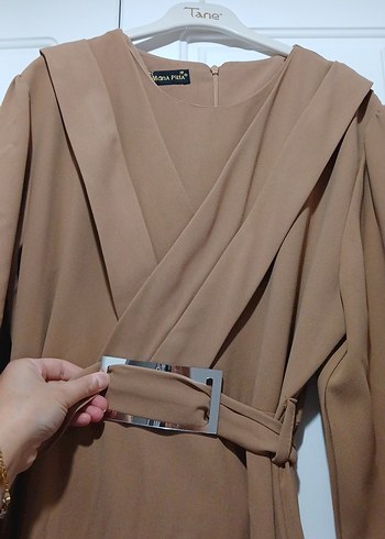 Bej Kemerli Uzun Kadın Elbise - Görsel 5