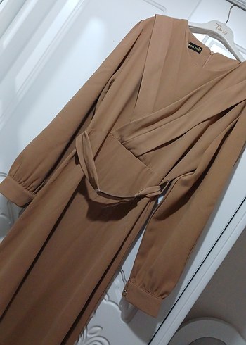 Bej Kemerli Uzun Kadın Elbise - Görsel 3