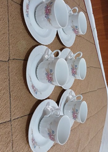 Çiçek Desenli Beyaz Porselen 6'lı Fincan Takımı