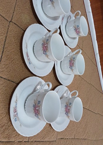 Beden beyaz Renk Çiçek Desenli Beyaz Porselen 6'lı Fincan Takımı