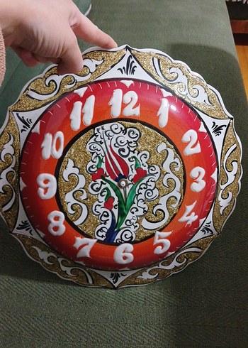 Beden Renkli Desenli Duvar Saati