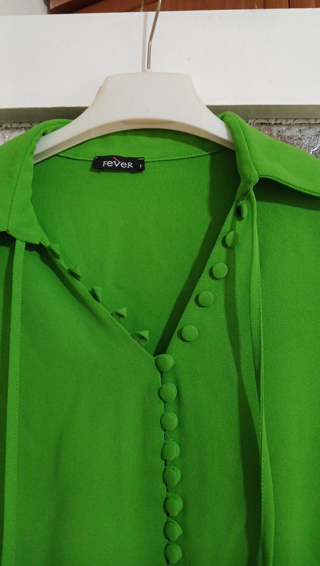 Düğmeli Yeşil Uzun Kollu Bol Kadın Gömlek - Görsel 4