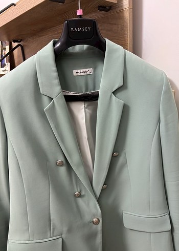44 Beden Düğmeli Yeşil Midi Blazer Ceket