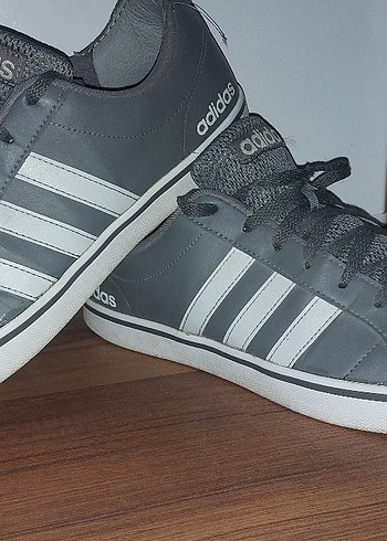 Adidas 44