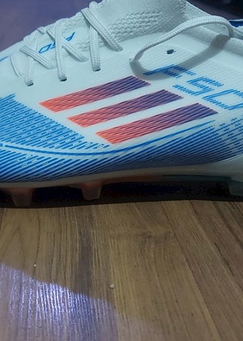 Beyaz Erkek Futbol Ayakkabısı Velcro Kapamalı - Görsel 4