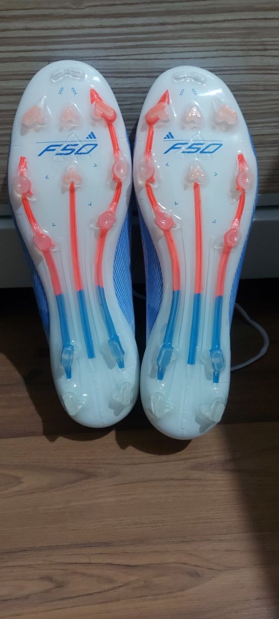 Beyaz Erkek Futbol Ayakkabısı Velcro Kapamalı - Görsel 3