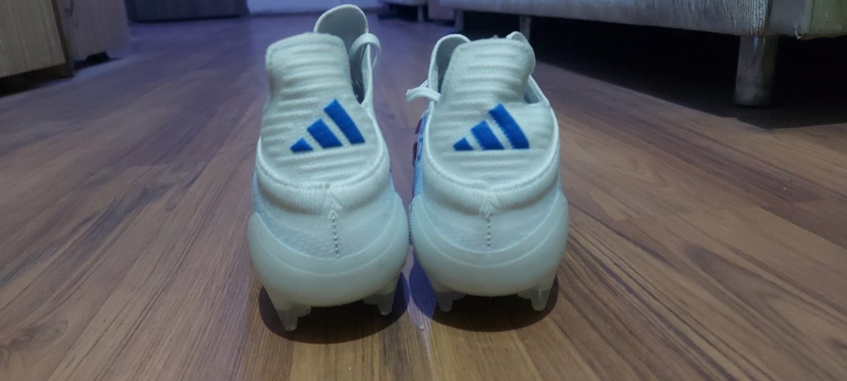 Beyaz Erkek Futbol Ayakkabısı Velcro Kapamalı - Görsel 5