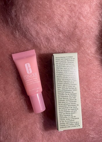 Clinique Clinique Moisture Surge Aktif Parlaklık Serumu 5 ml