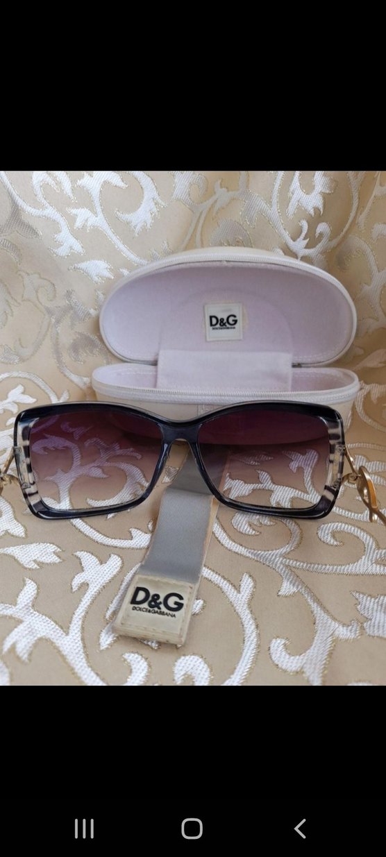 Kemik Çerçevesi Taşlarla Süslü D&G Klasik Gözlük - Görsel 4