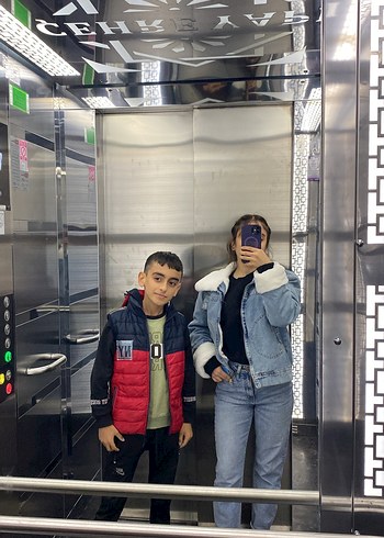 Kürklü Beyaz Yaka Detaylı Denim Ceket - Görsel 2