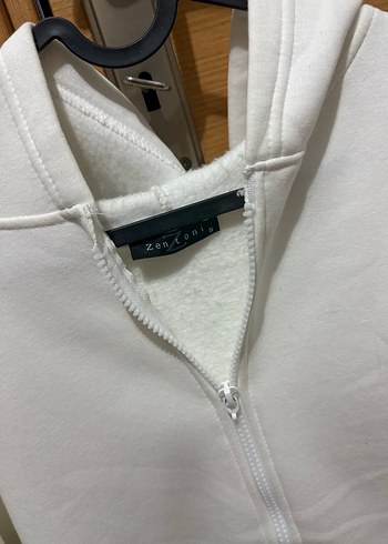 Beyaz Fermuarlı Kadın Sweatshirt - Görsel 2