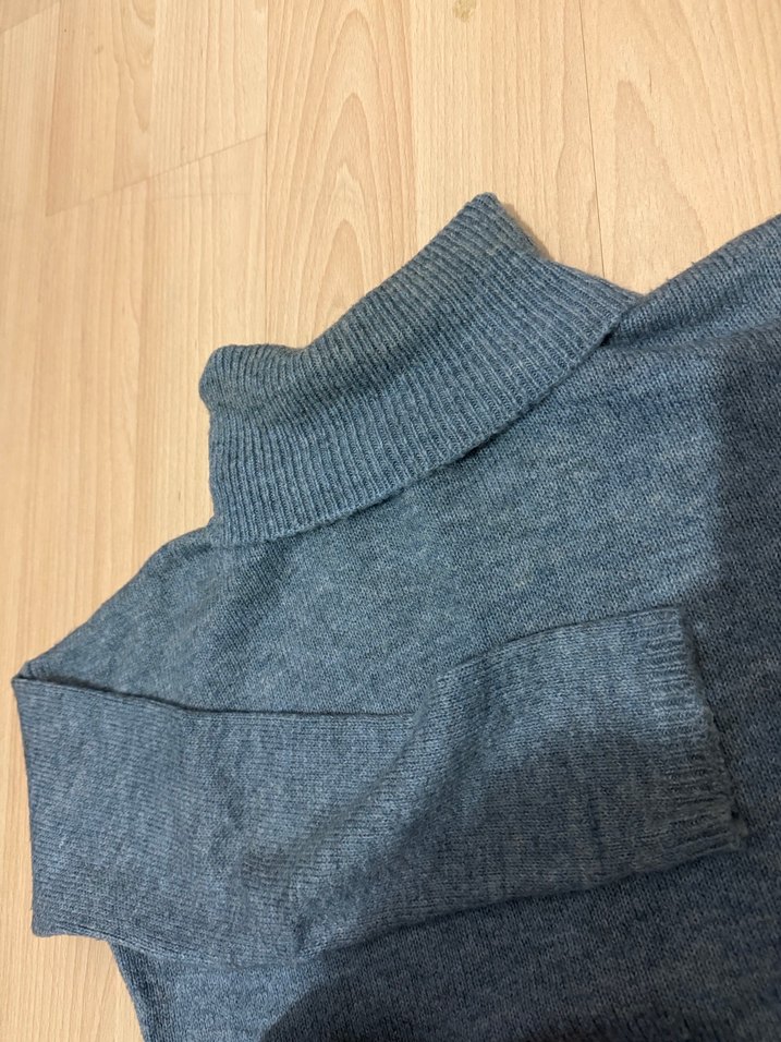 Mavi Boğazlı Örgü Kadın Kazak - Görsel 2