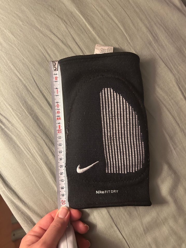 Nike kadın voleybol dizlik S/M - Görsel 5