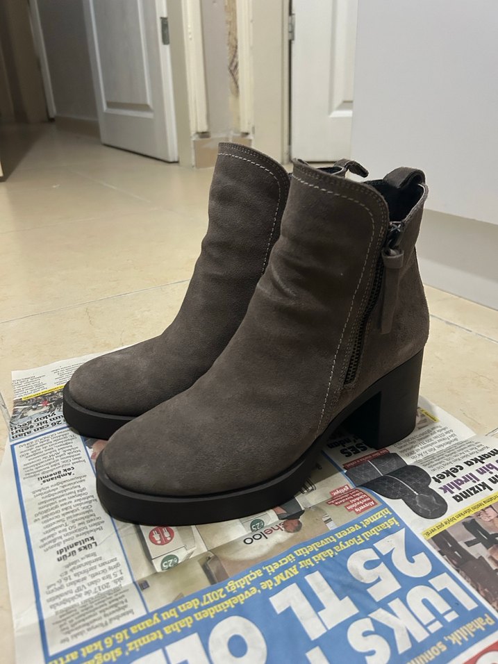 Tergan Hakiki Süet Deri Topuklu Kadın Bot - Görsel 5