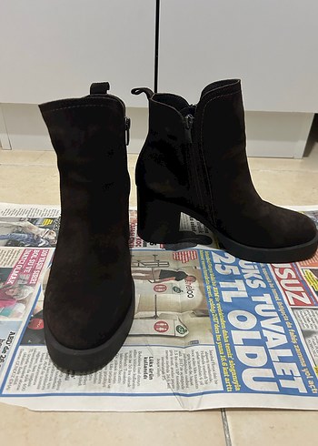 Tergan Hakiki Süet Deri Topuklu Kadın Bot - Görsel 5