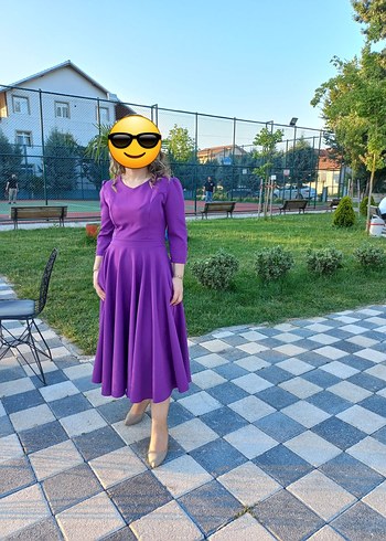 Parlak Mor V Yaka Midi Elbise