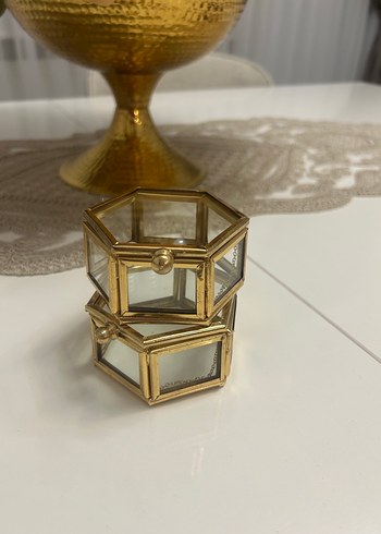 Oleg Cassini Gold Nişan yüzüklük ve makası