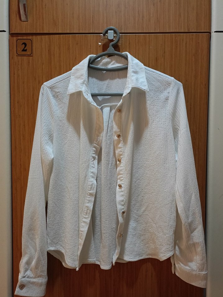 Düğmeli Beyaz Kadın Gömlek - Görsel 2