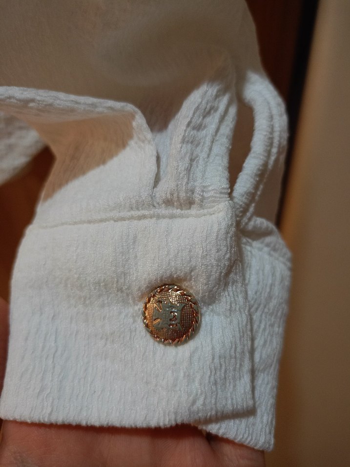 Düğmeli Beyaz Kadın Gömlek - Görsel 4