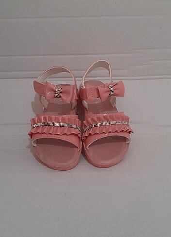 Diğer Kız Çocuk Sandalet 31, 32, 33, 34, 35 no mevcuttur