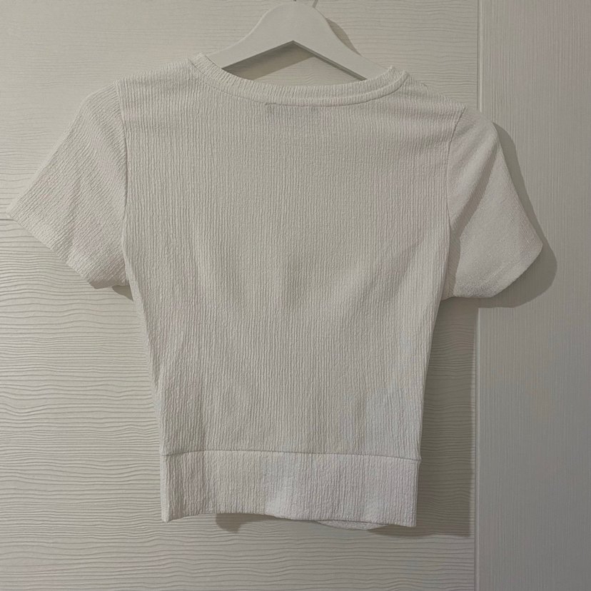 Beyaz Pilili Kısa Kollu Keten Tişört - Görsel 4