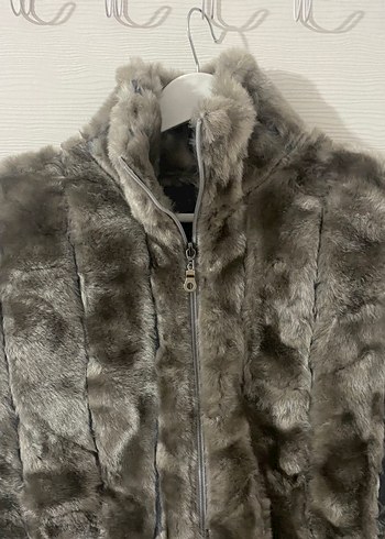 Gri Yüksek Yakalı Suni Kürk Yelek - Görsel 2