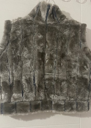 Gri Yüksek Yakalı Suni Kürk Yelek - Görsel 3