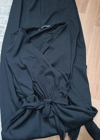 Siyah V Yakalı Kemerli Kadın Tulum - Görsel 2