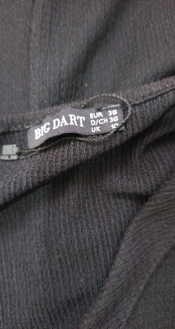 Siyah V Yakalı Kemerli Kadın Tulum - Görsel 3