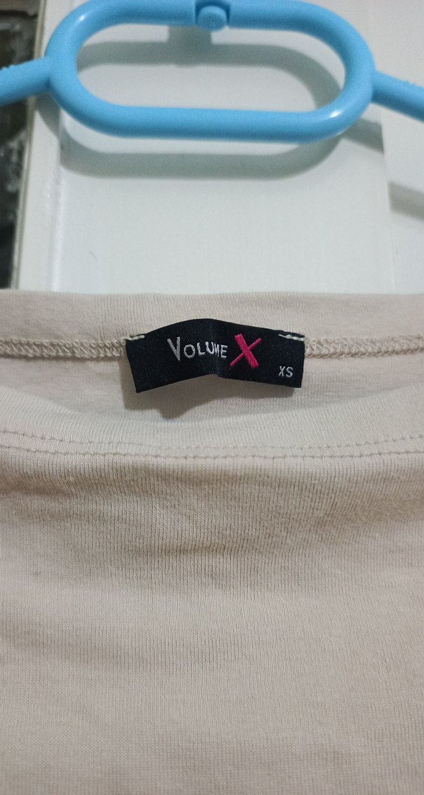 bej rengi bluz. - Görsel 2