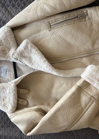 Stradivarius Süet Bej Kadın Kürk Detaylı Ceket
