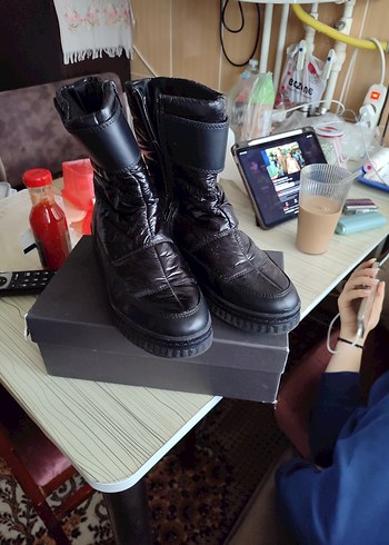 Kadın Kauçuk Bot - Görsel 2