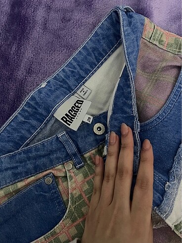 Ragged jean