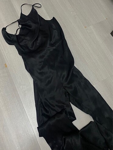 Bershka Saten tulum