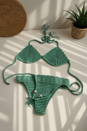 Örgü bikini takımı