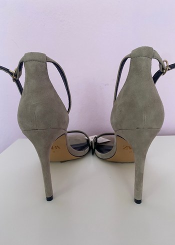 39 Beden Gri Süet Stiletto Topuklu Kadın Sandalet