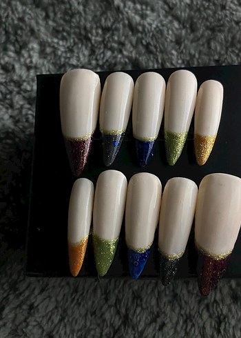 Yıldız Spektrumu French takma tırnak tasarımı - Görsel 3