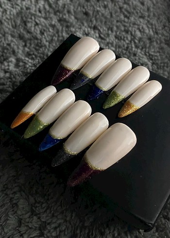 Yıldız Spektrumu French takma tırnak tasarımı - Görsel 4