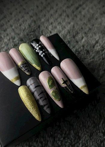 Eklektik karmaşa takma tırnak tasarımı - Görsel 2