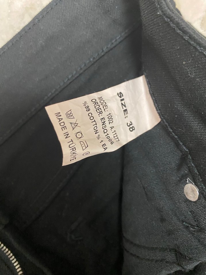 Siyah Kadın Kot Pantolon - Görsel 4