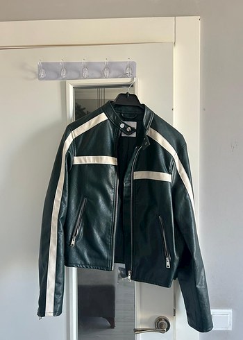 Bershka Siyah Çizgili Kadın Deri Motorcu Ceketi