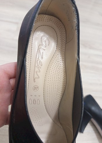 Diğer Klasik Siyah Tokalı Stiletto