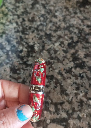 Zara Kırmızı Yılan Desenli Tokalı Kadın Bileklik