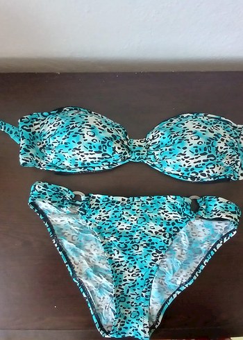 Turkuaz leopar Desenli Bikini Takımı