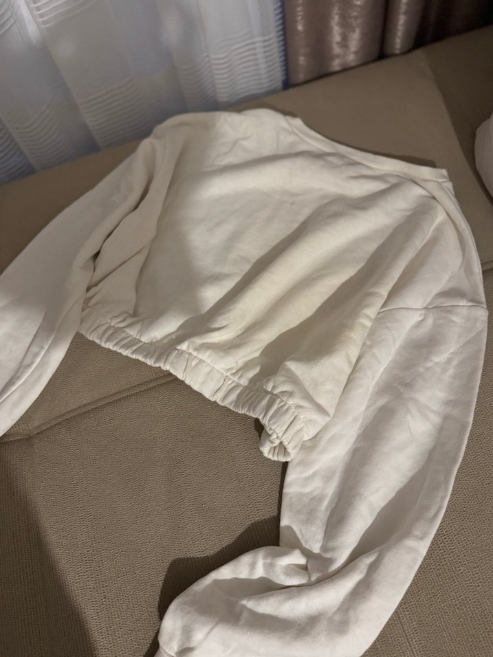 Kadın Beyaz Baskılı Puf Detaylı Sweatshirt - Görsel 2