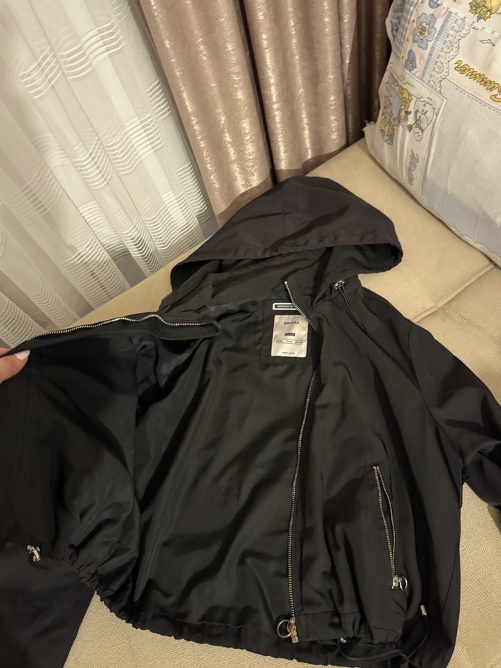 Siyah Kapüşonlu Fermuarlı Rahat Ceket - Görsel 3