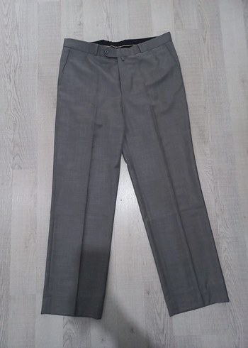 Gri Kemerli Erkek Ofis Pantolonu - Görsel 2