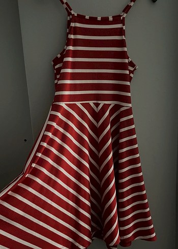 Kırmızı Çizgili Pilili Midi Elbise - Görsel 2