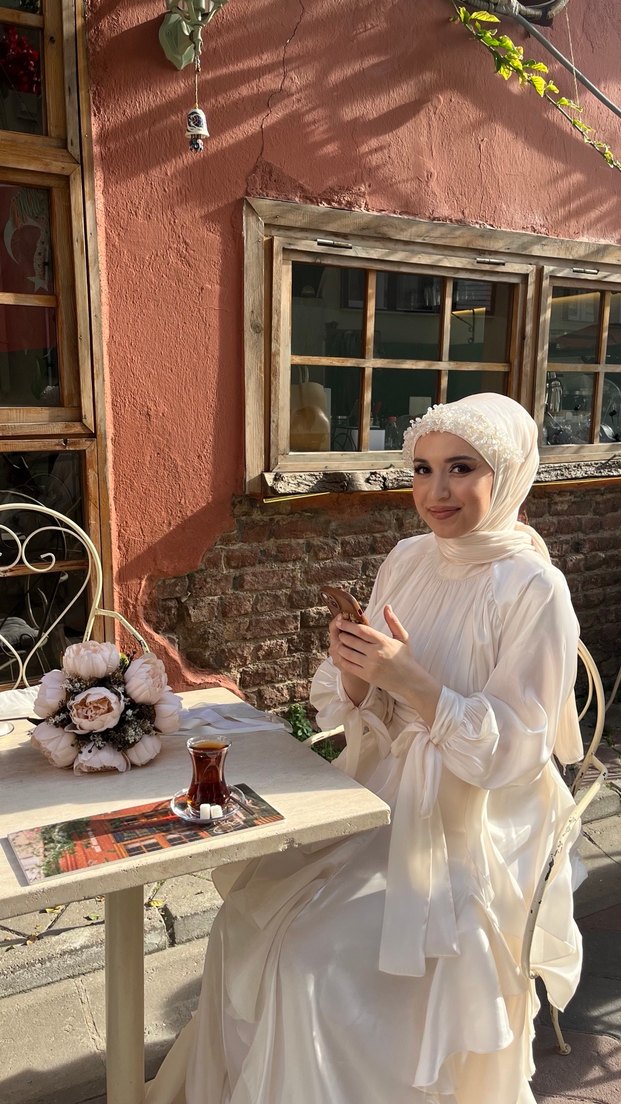 Uzun Ekru Hülya Keser Tesettür Abiye - Görsel 4