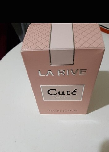 La Rive Cute 